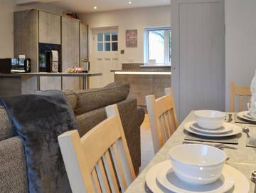 Holiday Rental for 4 People in Benllech, Isle of Anglesey, Photo 4