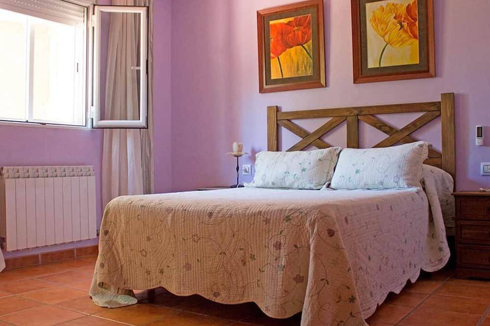 Casa rural 'La Casa De La Piscina' con vistas a la montaña, Wi-Fi y aire acondicionado in Cazorla, Provincia de Jaén