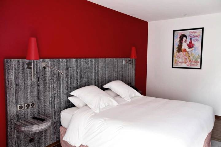 Hôtel pour 2 personnes, avec sauna et jardin ainsi que piscine et vue, animaux acceptés à Lancié - 3