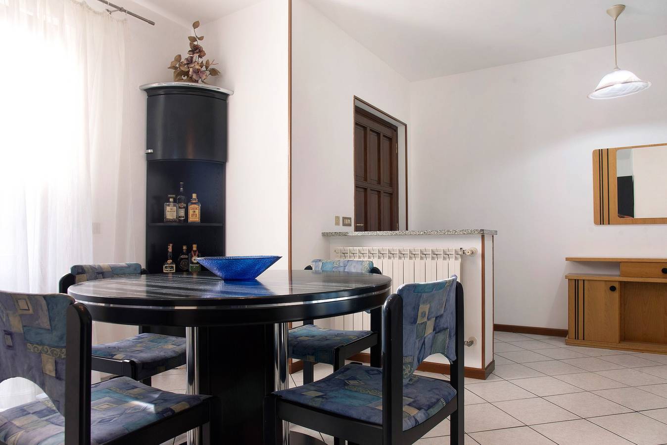 Villa 'Casa Camilla' con vista montagne, giardino e Wi-Fi in Rancio Valcuvia, Provincia di Varese