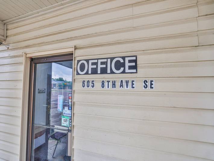 Entire apartment, Pipestone | 2 Full Bed in Pipestone County