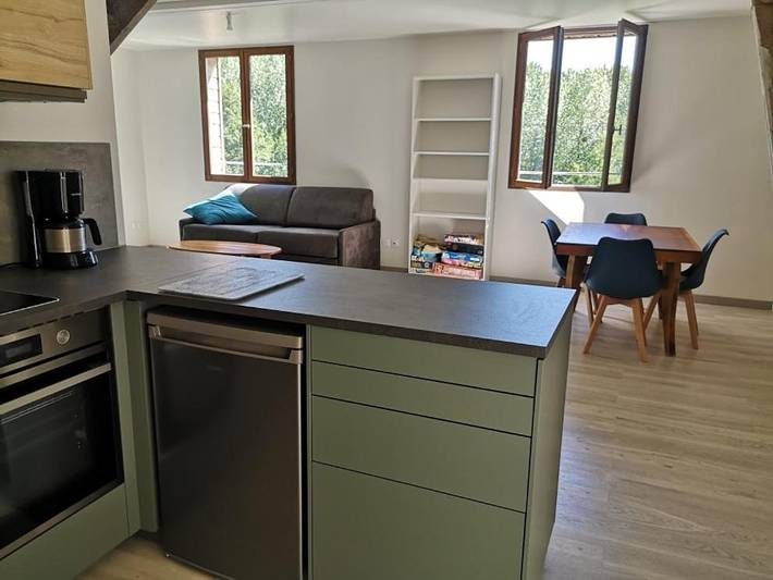 Location de vacances pour 4 personnes, avec jardin ainsi que terrasse et vue à Saint-Épain - 2