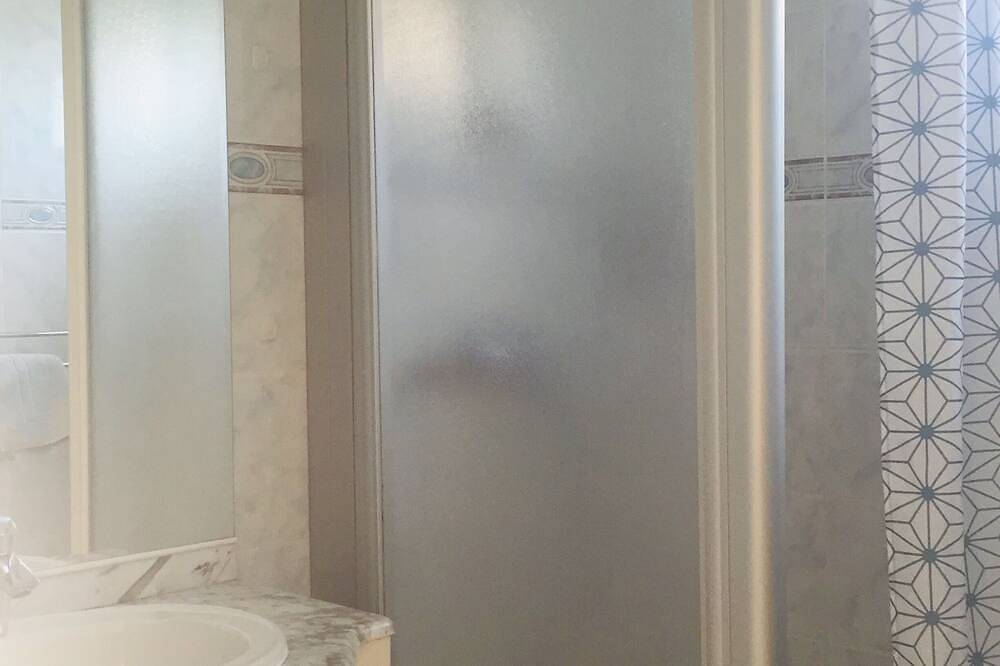 The Pailhès Lodges in Pailhès, Region de Béziers