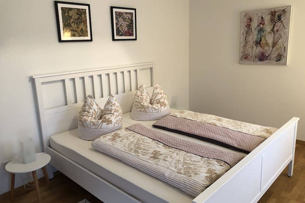 Ganze Wohnung, Neue Ferienwohnung im Ortskern Waging am See, Chiemgau (60qm), Neubau, mit W-Lan in Waging am See, Rupertiwinkel