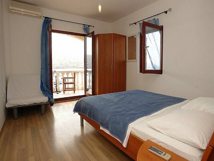Ferienhaus für 2 Personen, mit Balkon und Meerblick sowie Garten auf Pag - 4