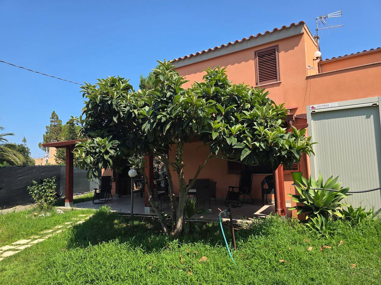 Villa "Giulia Grande" in zona rurale vicino al mare con vista sulle montagne e giardino in Masone Pardu, Castiadas