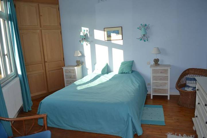 Location de vacances pour 8 personnes, avec jardin et terrasse dans Office De Tourisme De La Terre Des 2 Caps - 2