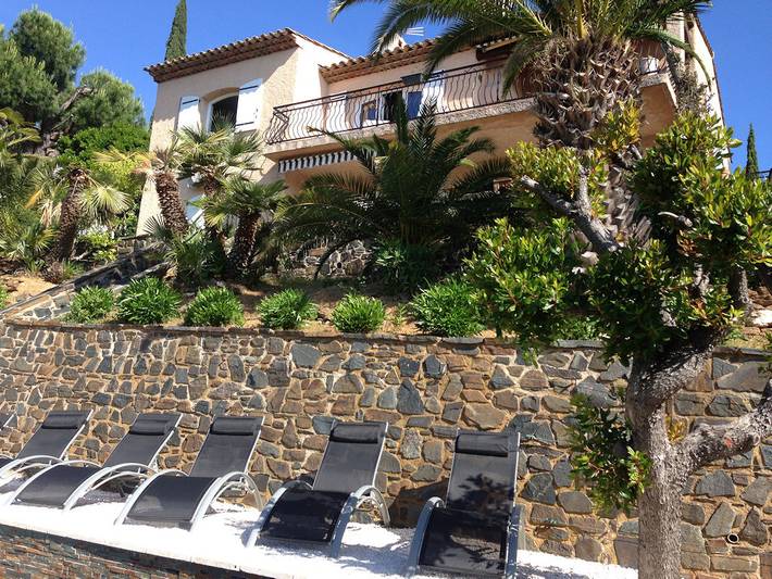 Studio pour 3 personnes, avec terrasse ainsi que piscine et jardin dans le Var - 2