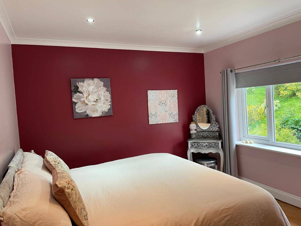 Double or Twin Room with Private Bathroom in Tenby, Pembrokeshire