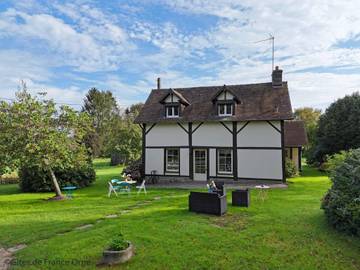 Gîte pour 5 personnes, avec jardin dans Orne