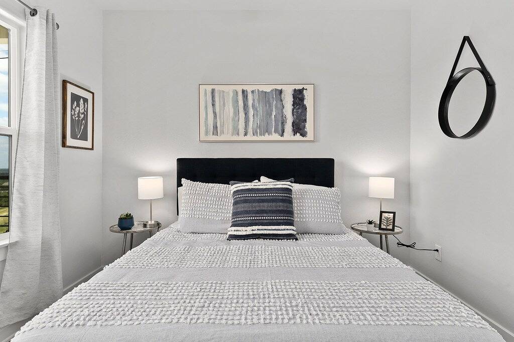 Modern Hill Country Farmhouse - Amazing Views!!! in Dripping Springs, Hays County