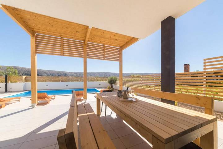 Villa pour 10 personnes, avec jardin, animaux acceptés dans Pag - 2