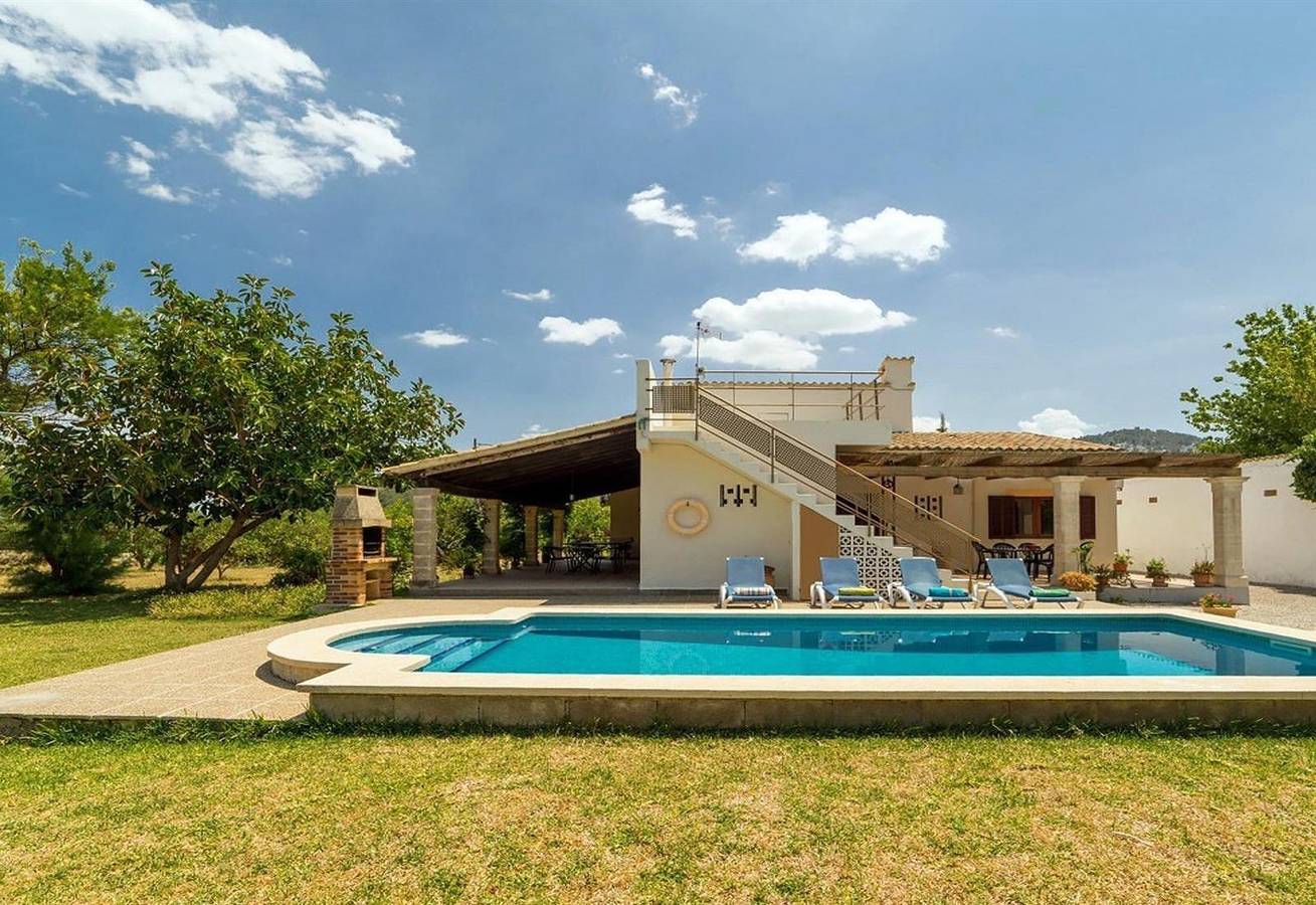 Cozy and quiet villa in Pollença City in Pollença Town, Pollença
