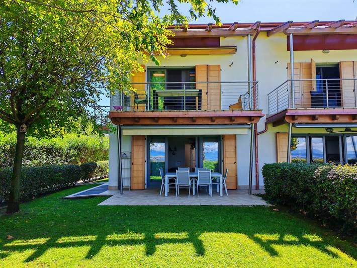 Ferienwohnung für 4 Personen, mit Seeblick und Garten sowie Pool in Castelnuovo del Garda - 2