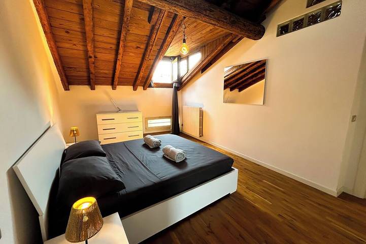 Ganze Wohnung, [Loft attic] on the Bergamo skyline in Bergamo, Bergamo Provinz