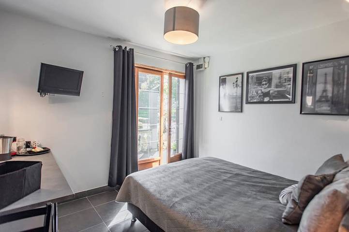 Location de vacances pour 6 personnes, avec jardin à Mazeyrolles - 4