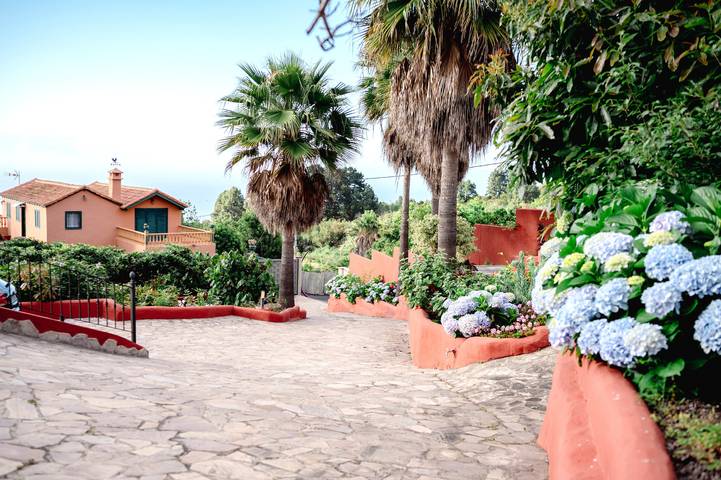 Casa rural para 5 personas, con Jacuzzi además de Terraza y Jardín en Icod de los Vinos - 2