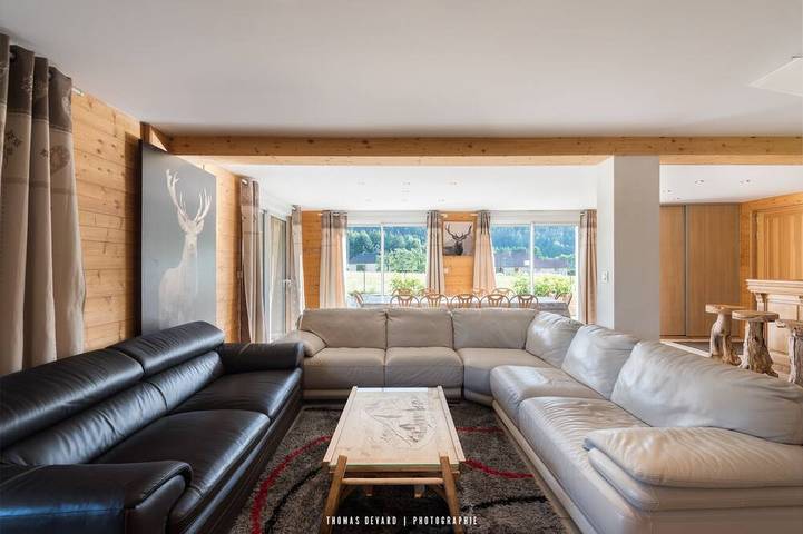 Chalet pour 14 personnes, avec jacuzzi et terrasse ainsi que jardin et sauna - 1