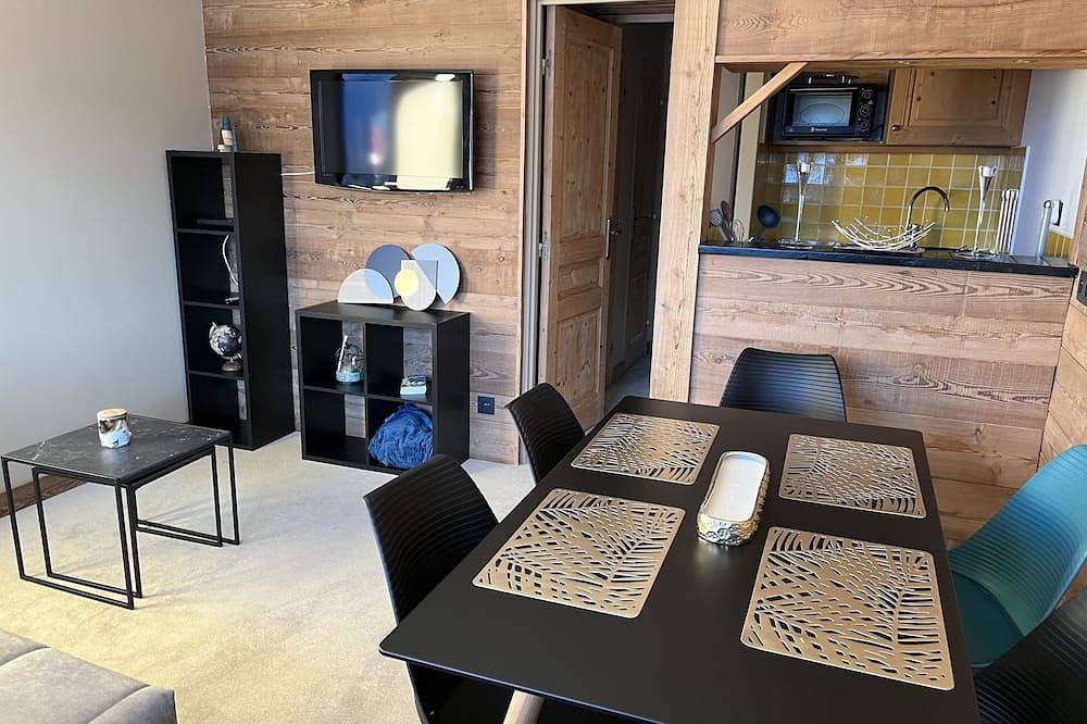 Entire apartment, Resort center, app. 36 m2, 1 bedroom, mountain corner, balcony, ski room, Wifi in Morzine, Les Portes du Soleil