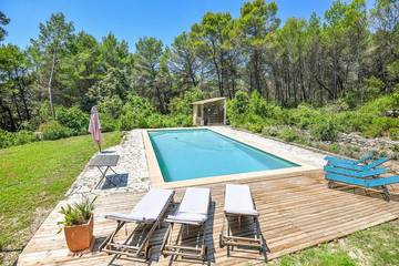 Villa pour 12 personnes, avec balcon et jardin à Venelles