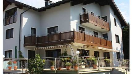 Ferienwohnung für 4 Personen, mit Ausblick und Balkon in Mondsee (Stadt)