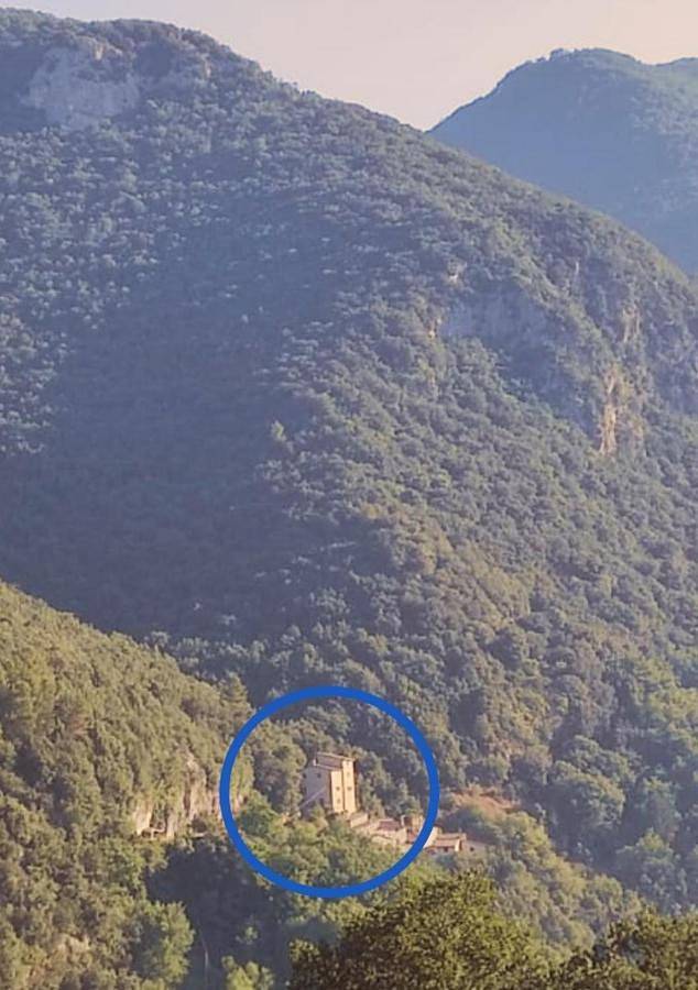 Casa vacanza per 2 persone, con Terrazza e Giardino a Scheggino
