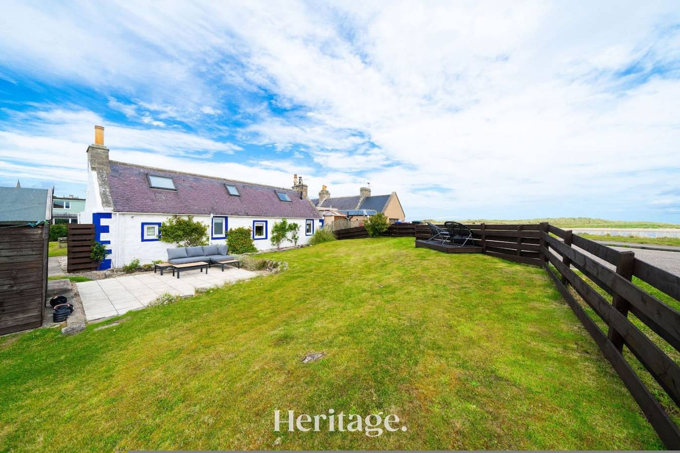 Beach Cottage, Pet & Child Friendly Stay in Moray in Lossiemouth, Moray