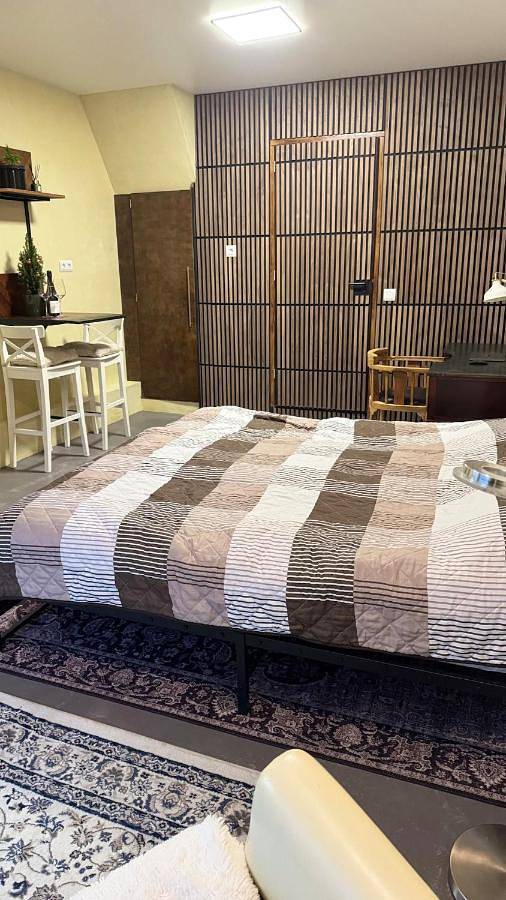 Appartement entier, Newly Renovated Studio with Private Entrance in Schiedam, Hollande-Méridionale