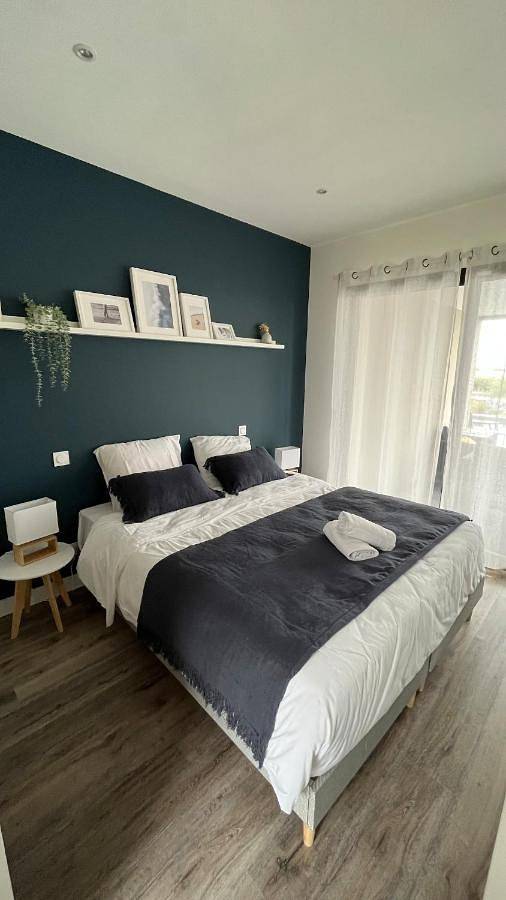 Location de vacances pour 8 personnes, avec vue ainsi que piscine et jardin dans Plage de La Parée - 3