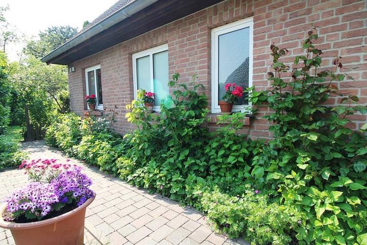 Entire holiday apartment, Ferienwohnung 1 Landblick in St. Peter-Bad, St. Peter-Ording