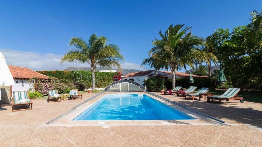 Casa vacanza per 2 persone, con panorama e giardino nonché piscina in San Cristobal de La Laguna