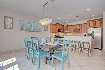 Vacation House for 12 Guests in Holmes Beach, Anna Maria Island, Picture 4