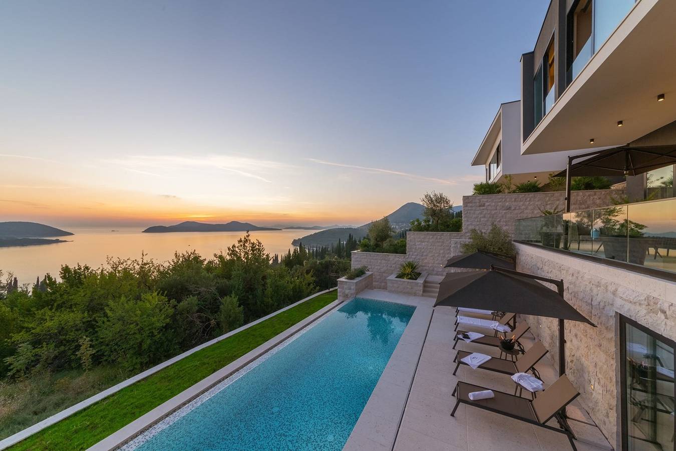 Luxury Villa Dubrovnik Frida with Heated Pool in Orasac, Grad Dubrovnik