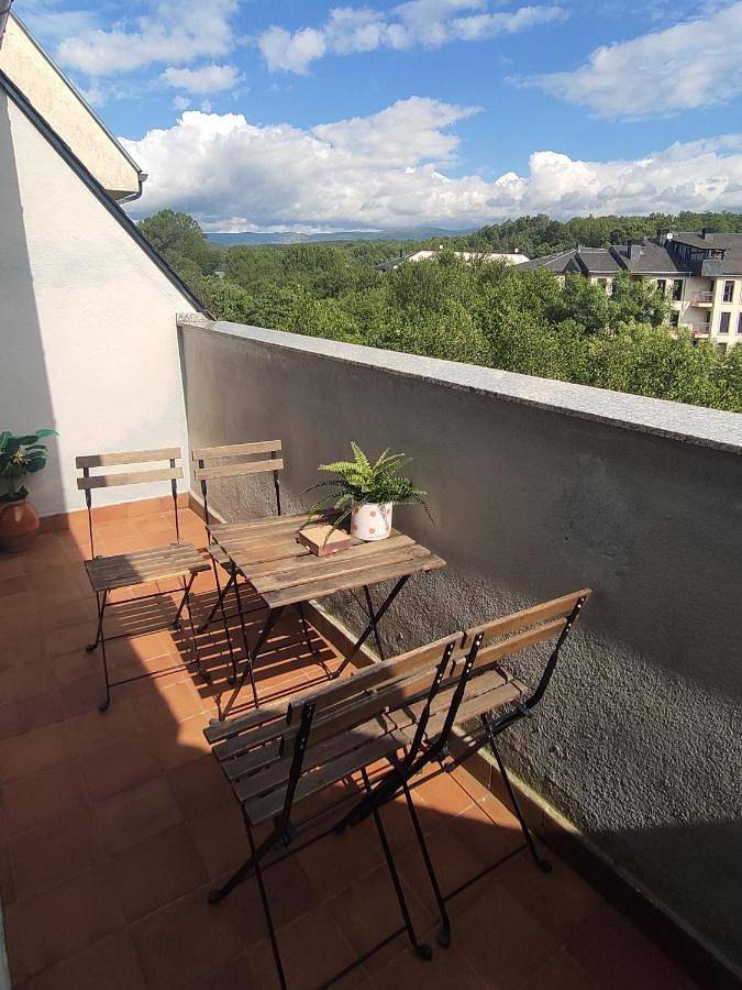 Apartamento para 9 personas, con vistas y balcón, Familias con niños en Galende