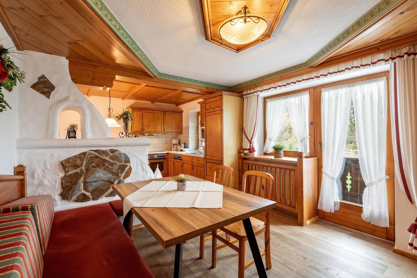 Ganze Ferienwohnung, Haus Schroll in Ried im Zillertal, Ski-Optimal Hochzillertal