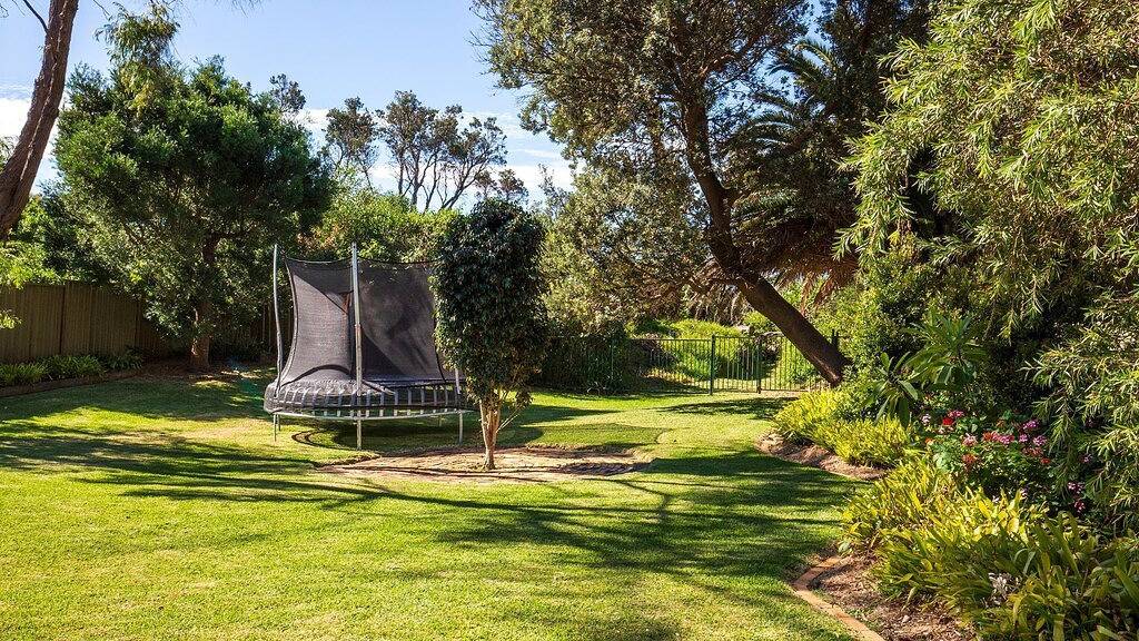 Surfspray - Pet Friendly - Absolute Beachfront in Culburra, Culburra Beach