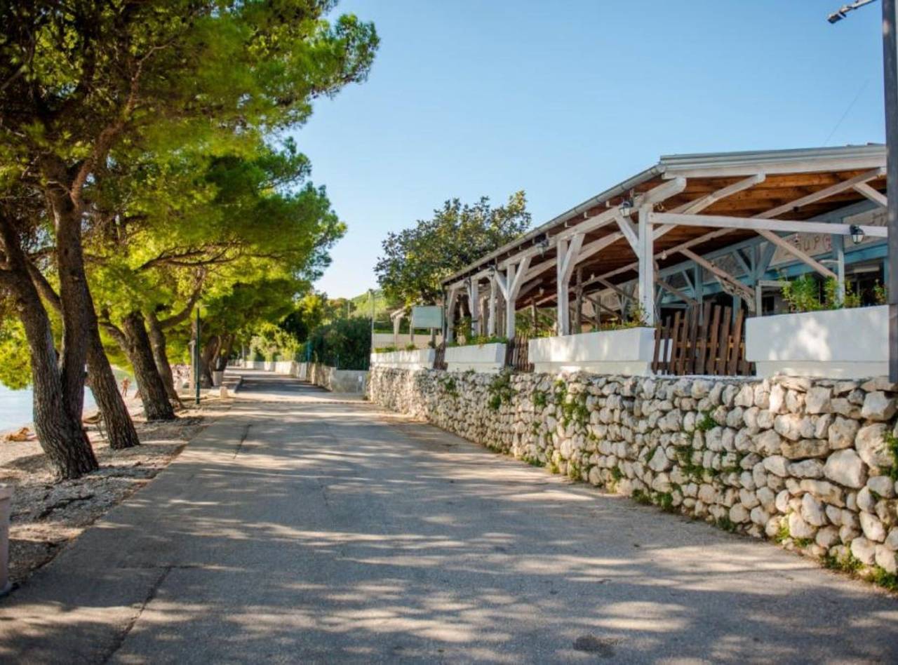 Ganze Wohnung, Ferienwohnung für 5 Personen mit Meerblick in Zaostrog, Makarska Riviera