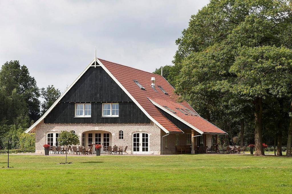 Vakantiehuis voor 45 Personen in Losser, Twente