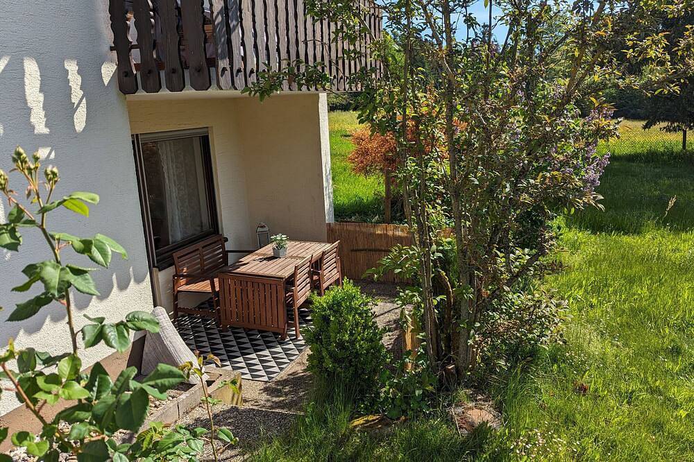 Ganze Wohnung, Ferienwohnung Wiesenblümle\" mit privater Terrasse, privatem Garten und Wlan in Schömberg, Nordschwarzwald