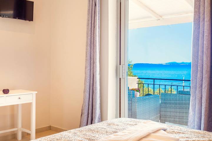 Villa mit pool für 4 Personen, mit Pool und Balkon auf Korfu - 3