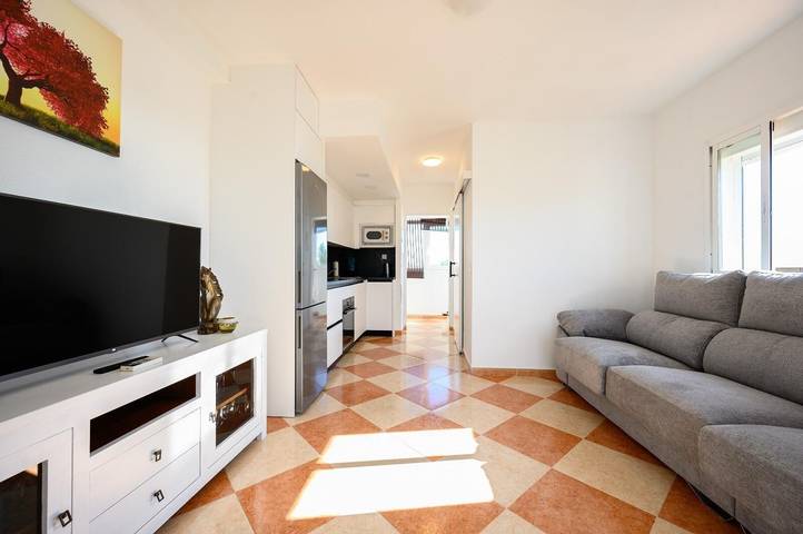 Entire apartment, Fantastic Duplex Penthouse with Sea Views, Wi-Fi, and Air Conditioning in Benalmádena Costa, Benalmádena