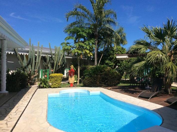 Maison d’hôte pour 4 personnes, avec jardin ainsi que terrasse et piscine