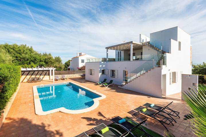 Holiday rental for 9 people in Punta Prima