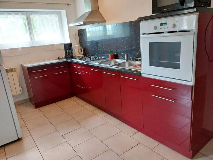 Location de vacances pour 5 personnes, avec Balcon ainsi que Terrasse et Jardin dans Les Antilles de Jonzac