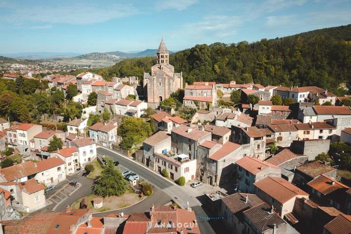 Location de vacances pour 2 personnes, avec vue et terrasse à Saint-Saturnin (Puy-de-Dôme) - 4