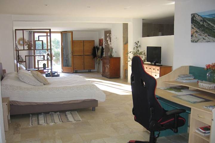Superb Atypical Loft In Provence in Fayence, Draguignan region