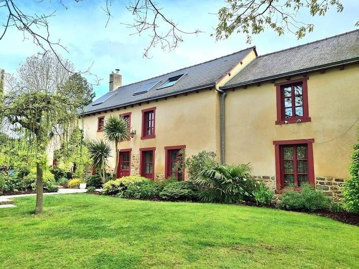 Location de vacances pour 6 personnes, avec Terrasse et Jardin dans Miniac-sous-Bécherel