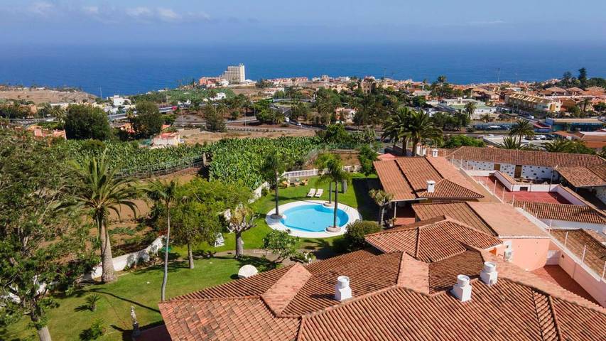 Casa rural para 20 personas, con Balcón y Terraza además de Jardín y Piscina en Los Realejos - 4