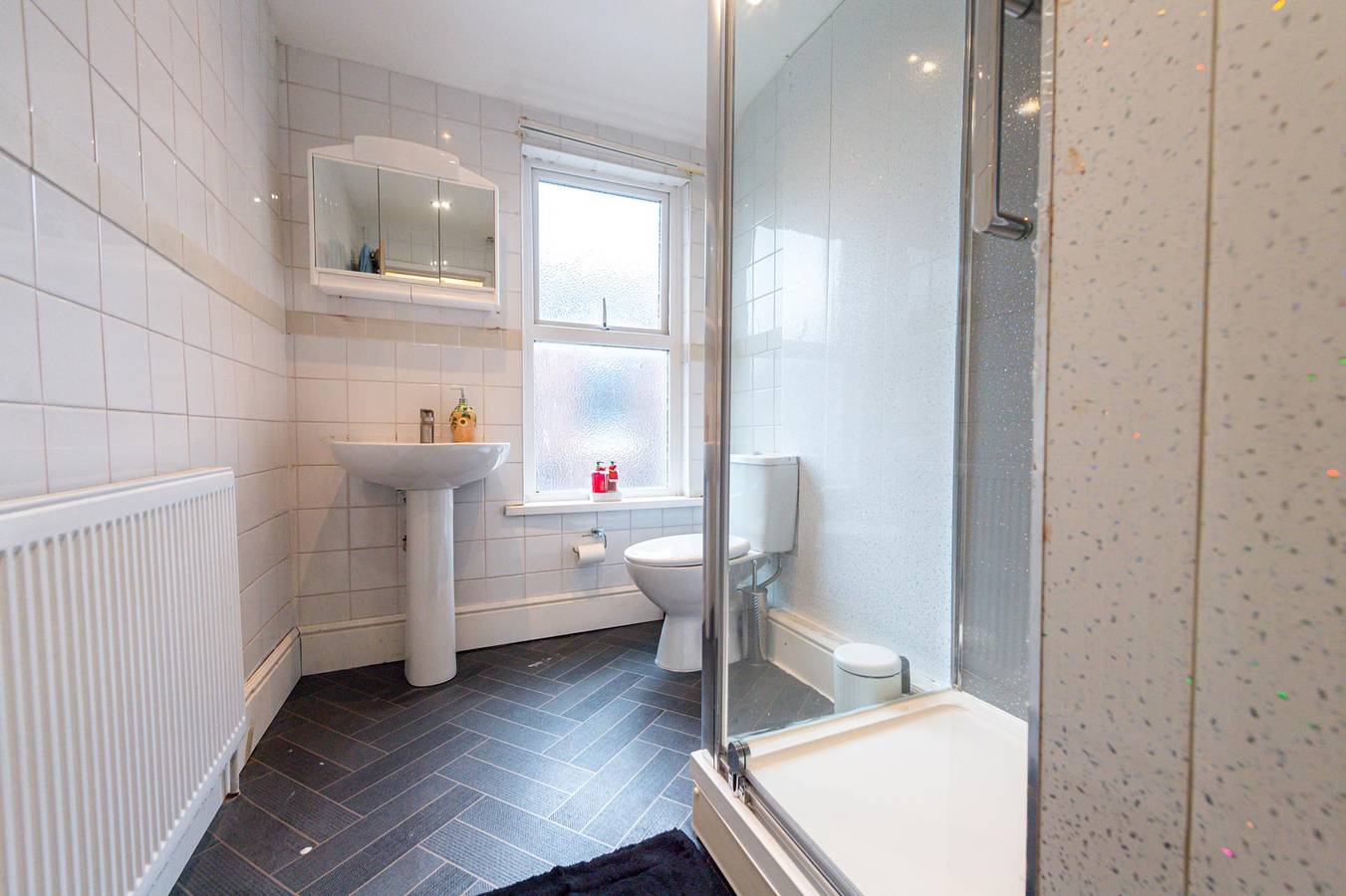 10 Guests - Free Parking - City Centre in Liverpool, Merseyside