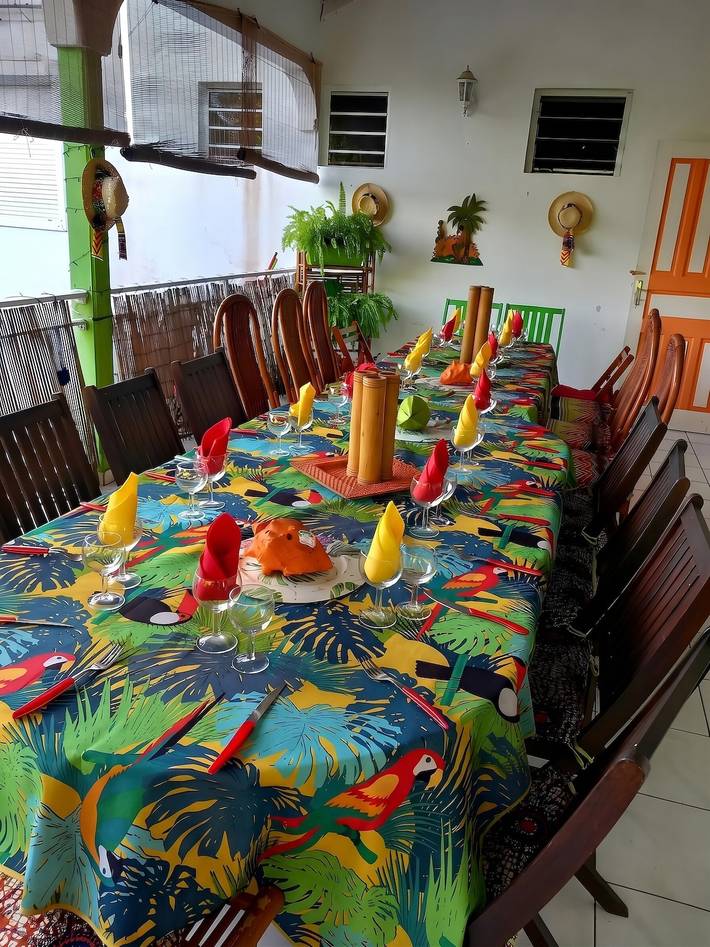 Villa du bonheur au Gosier avec petit déjeuner inclus, Wi-Fi et clim in Cocoyer, Le Gosier